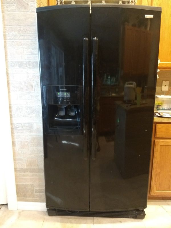 Kenmore elite sidebyside refrigerator with water filtration system