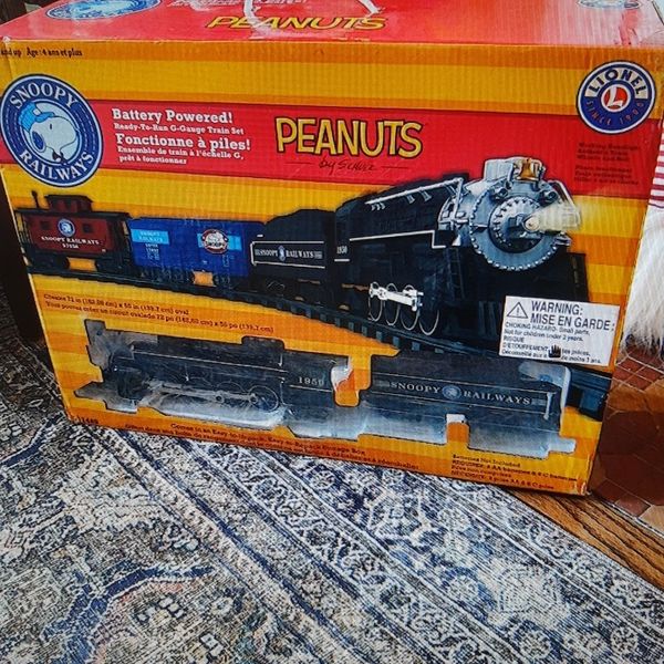 lionel snoopy train set