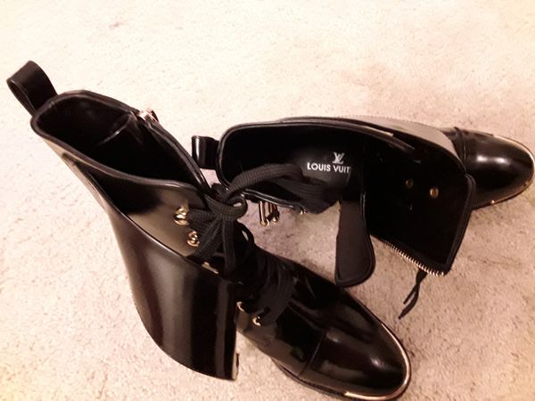 Black Louis Vuitton shoe for Sale in Federal Way, WA - OfferUp