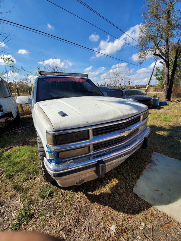 1995 CHEVY SILVERADO 4 PARTS for Sale in Houston, TX - OfferUp