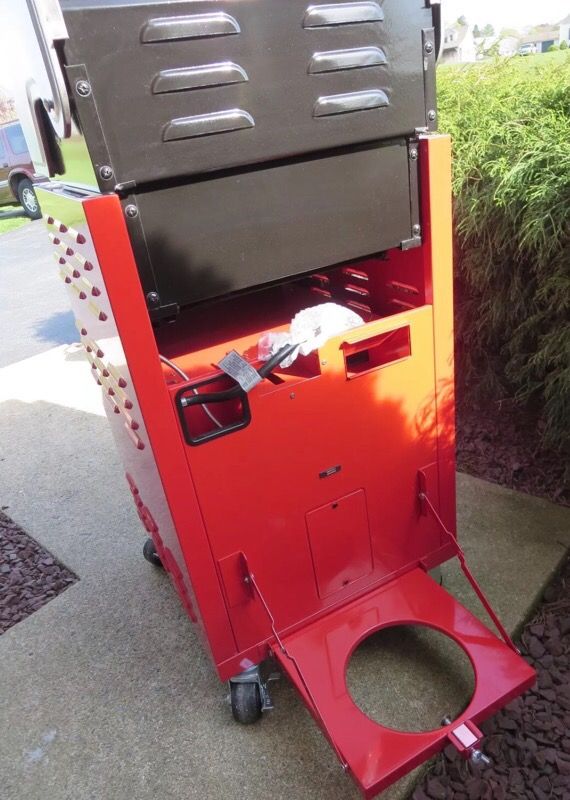 SnapOn Tools EPIQ BBQ Grill/Smoker for Sale in North Las Vegas, NV
