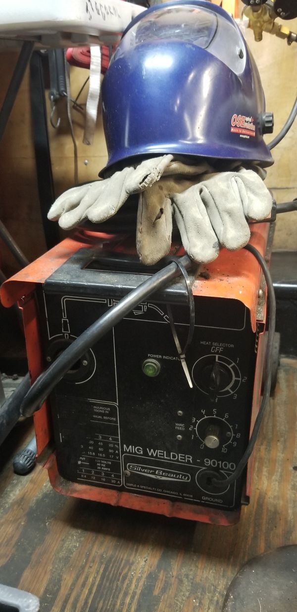 Silver beauty mig welder 110v for Sale in Burlington, WA OfferUp