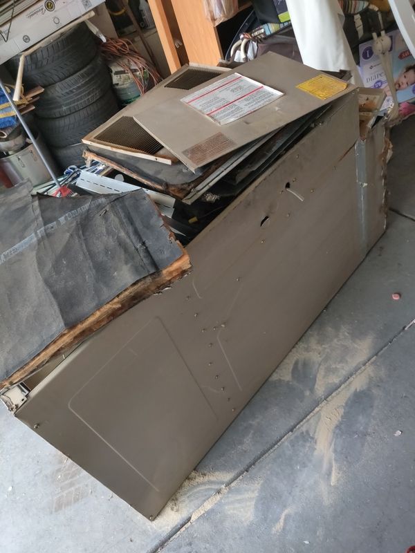 Free scrap metal. Pick up only for Sale in Las Vegas, NV OfferUp