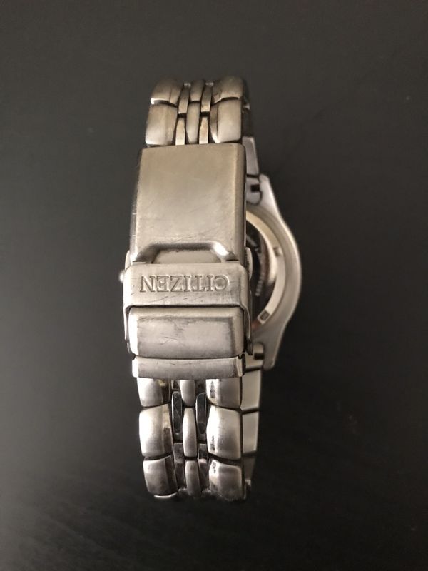 citizen eco drive titanium wr200