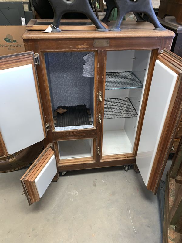 1900 refrigerator for Sale in El Paso, TX OfferUp