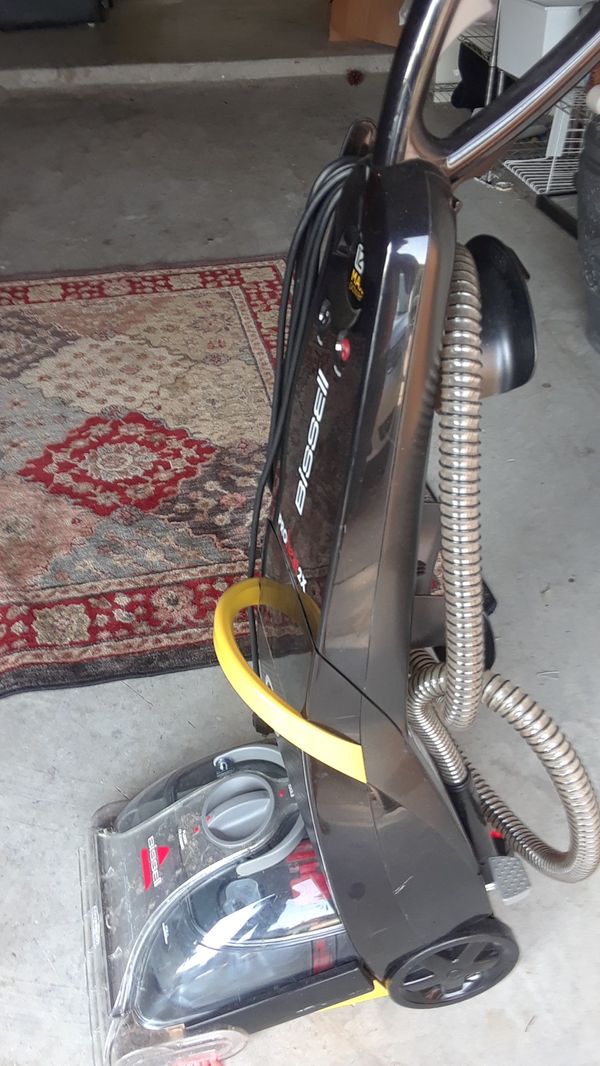 BISSELL Heated Carpet shampooer.. for Sale in Aubrey, TX OfferUp