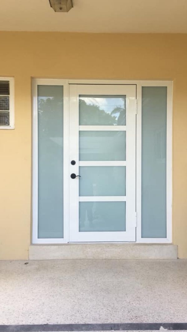 Puertas y ventanas de impacto y regular, puertas de cristal para baños