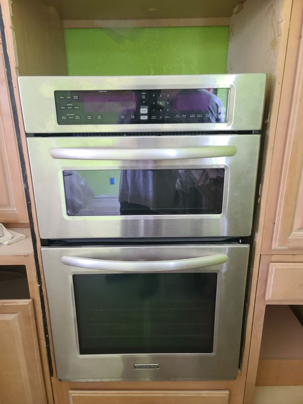 Kitchenaid combo convection oven w/microwave for Sale in West Palm