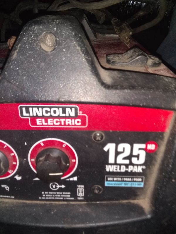 Lincoln Electric 125 HD Weld Pak, Flux Cored Welder with Magnum 100L