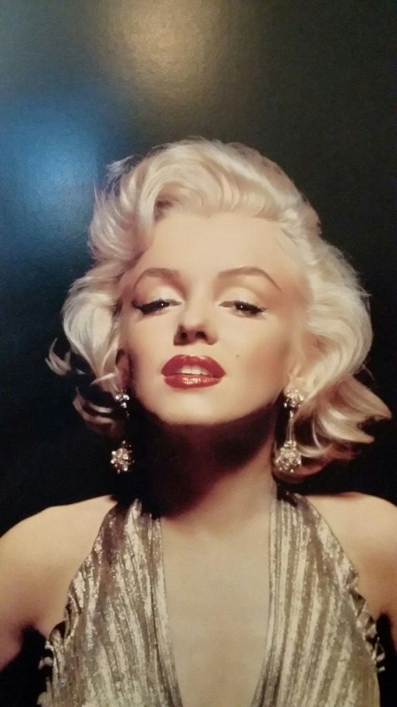 Marilyn Monroe (Gold) Black Framed Canvas Vintage for Sale in Kent, WA ...