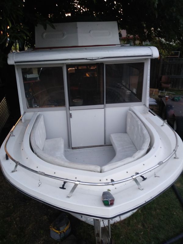 Trailerable 32 ft Yukon Delta houseboat for Sale in Oakley