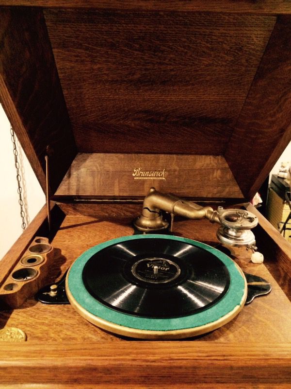 brunswick phonograph model 117