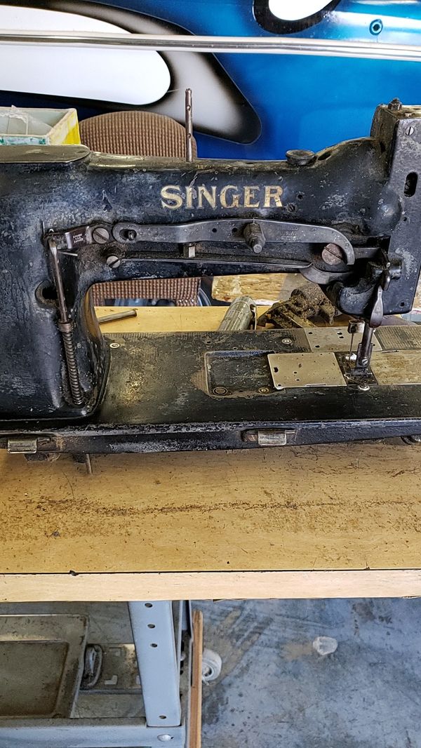 Singer Upholstery sewing machine for Sale in Hesperia, CA - OfferUp