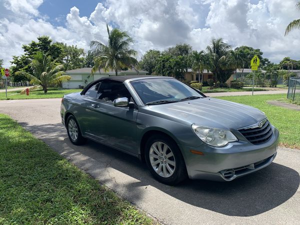 2011 Chrysler Sebring coupe convertible for Sale in Fort Lauderdale, FL