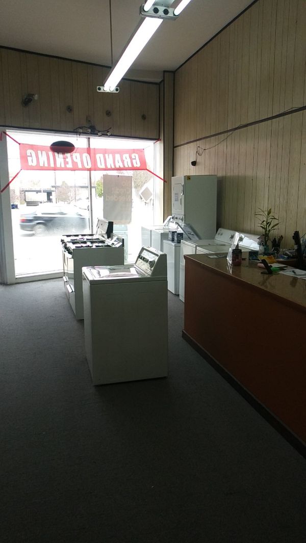 Grand opening. Used appliances store Elyria for Sale in Cleveland, OH