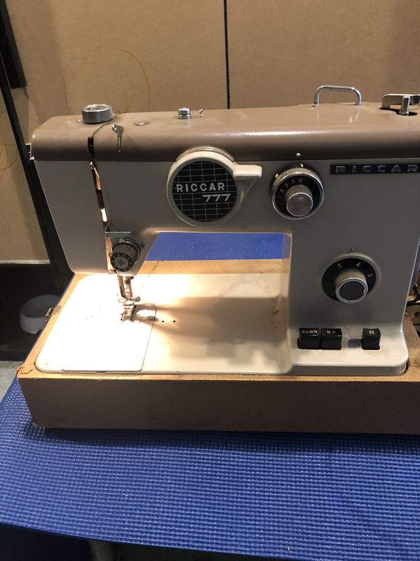 Riccar 777 sewing machine for Sale in Troutdale, OR OfferUp