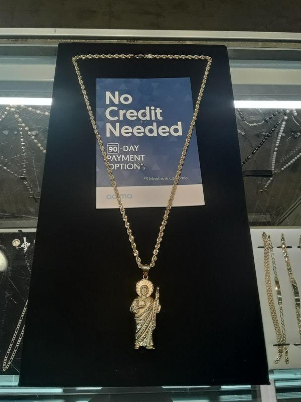 14k rope chain with San Judas 26" long solido gold for Sale in Pomona