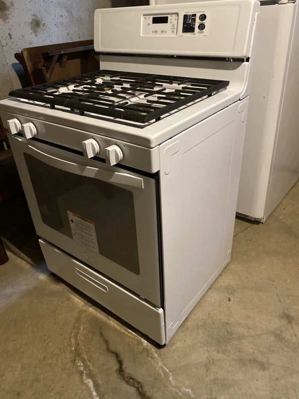 Whirlpool gas stove for Sale in Elmhurst, IL OfferUp