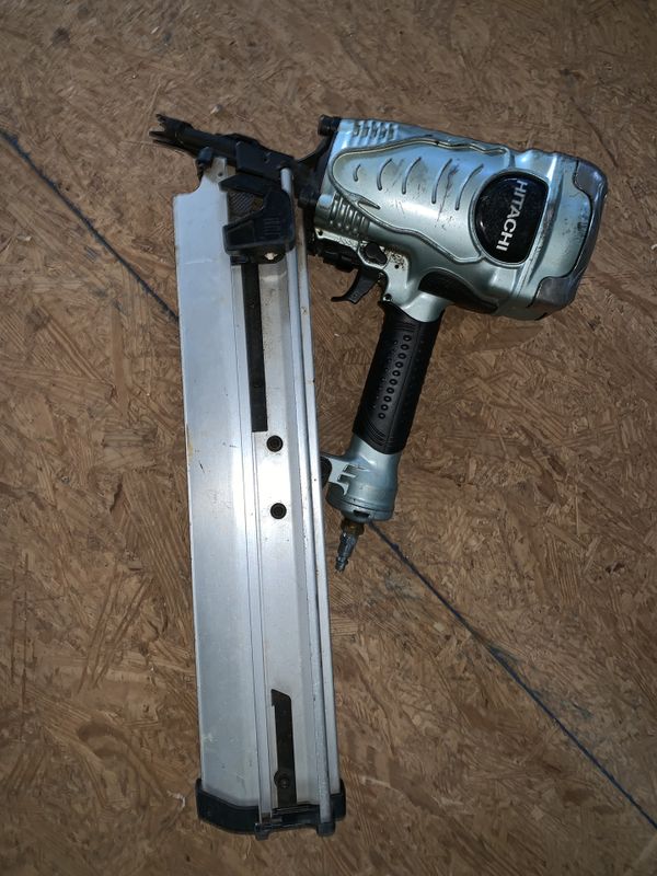 Hitachi Air Framing Nail gun NR90AE tools for Sale in Kenbridge, VA