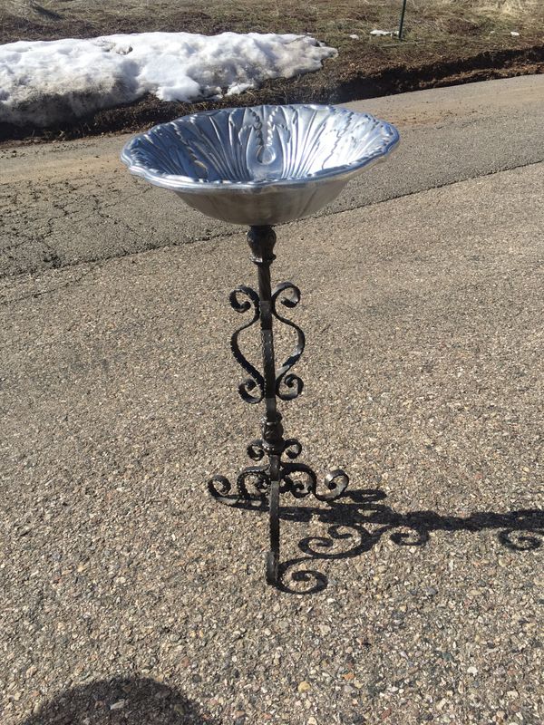 Bird Bath Feeder Pewter Ornate Flowered Dish "The Wilton Company" with