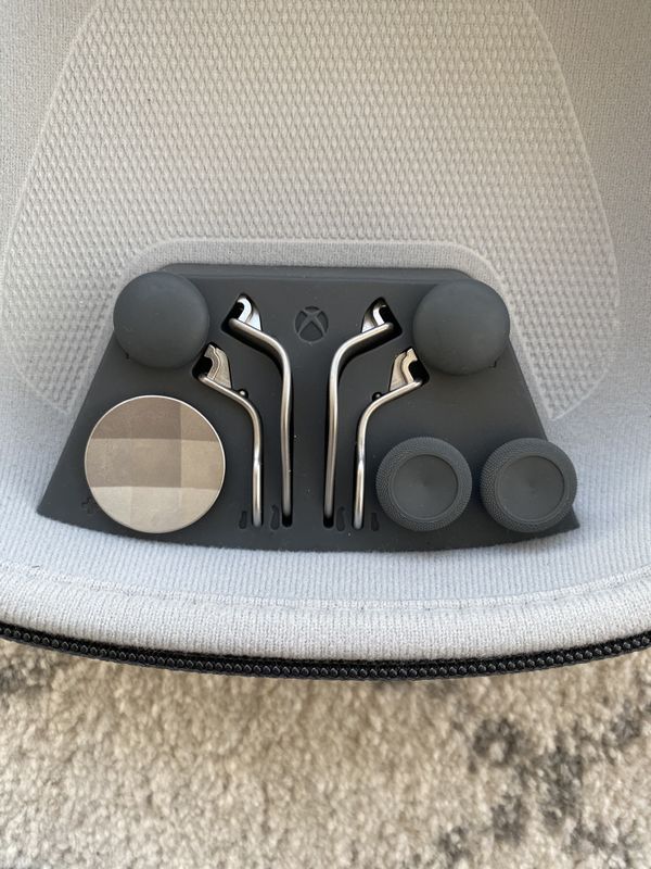 elite controller charging stand