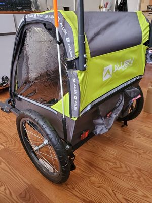 Bike trailer for Sale in Long Beach, CA