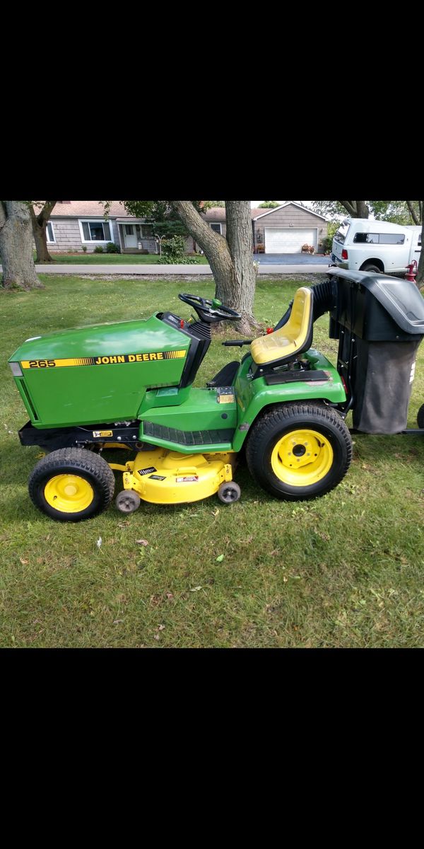 John Deere 265 W double bagger for Sale in Carol Stream, IL OfferUp