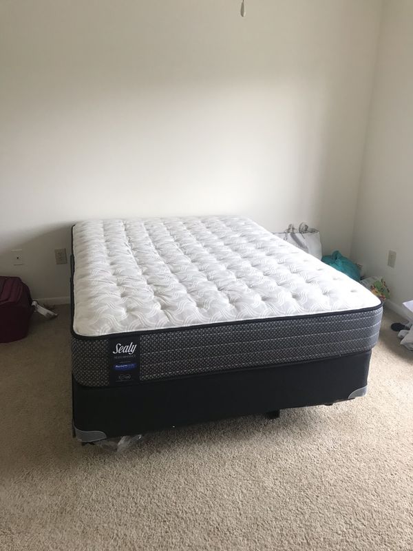 NEW Sealy Posturepedic Lawson Full Mattress & Box Spring for Sale in