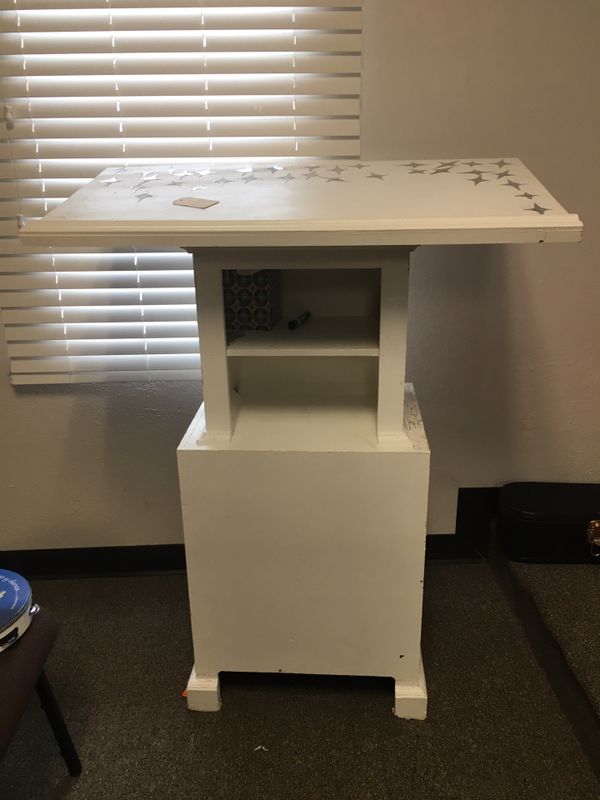 Preachers stand/podium for Sale in Orlando, FL OfferUp