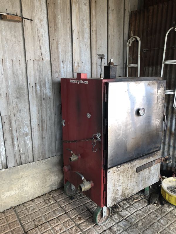 Lone Star Grillz insulated smoker for Sale in Waxahachie, TX