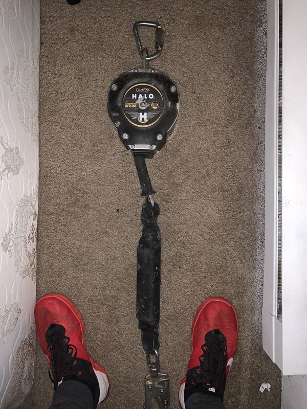 (YOYO) Guardian Fall Protection 30’ Halo SRLLE for Sale in Everett