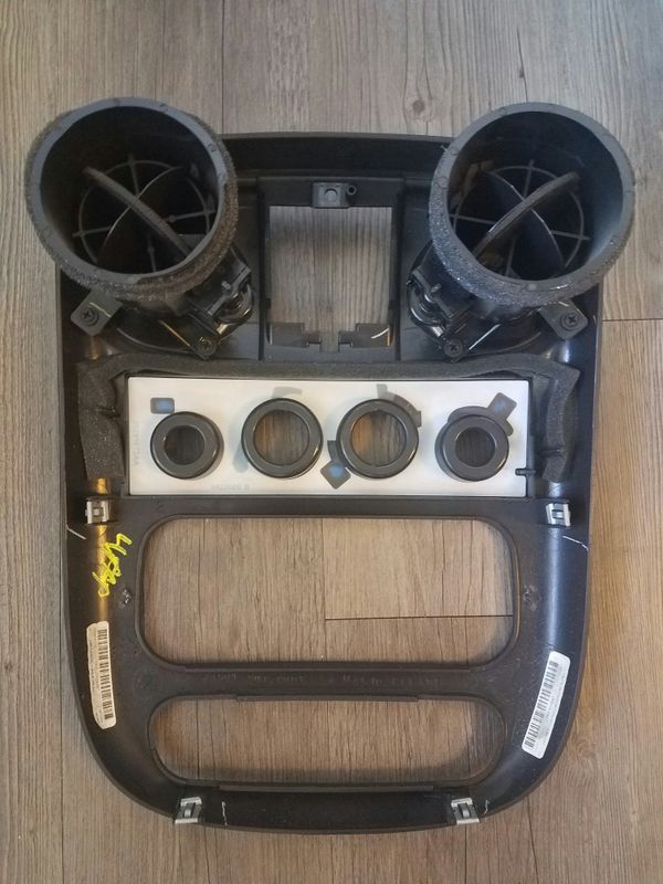 PT Cruiser Center Dash/Bezel Console Piece (20012005) for Sale in