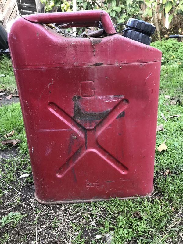 Vintage 1986 U.S. military 5 Gallon Jerry Gas Fuel Can for Sale in