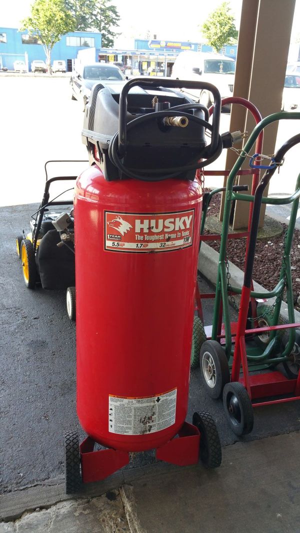 32 gallon air compressor Husky 150psi for Sale in Spanaway, WA OfferUp