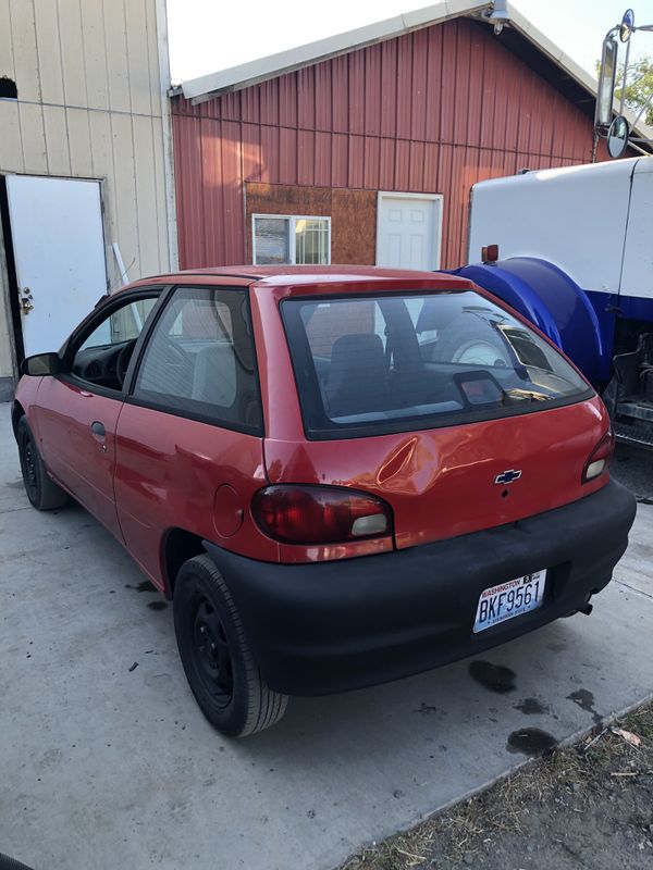2000 Chevy Geo Metro Hatchback for Sale in Hermiston, OR OfferUp