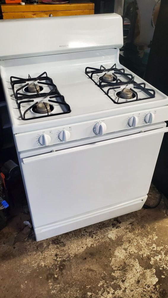 Hotpoint gas stove for Sale in Chicago, IL OfferUp
