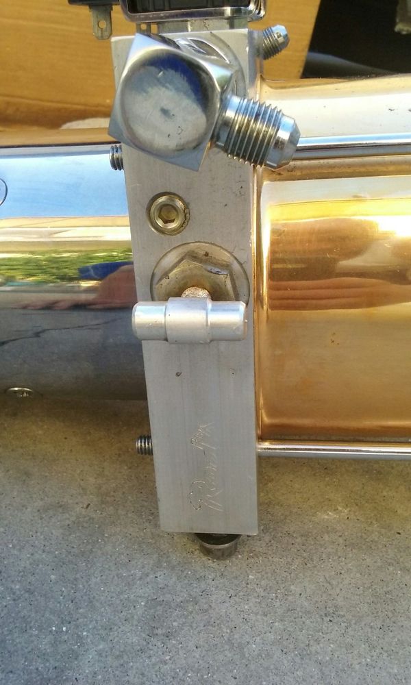 REDS HYDRAULIC PUMPS LOWRIDER for Sale in Los Angeles, CA OfferUp