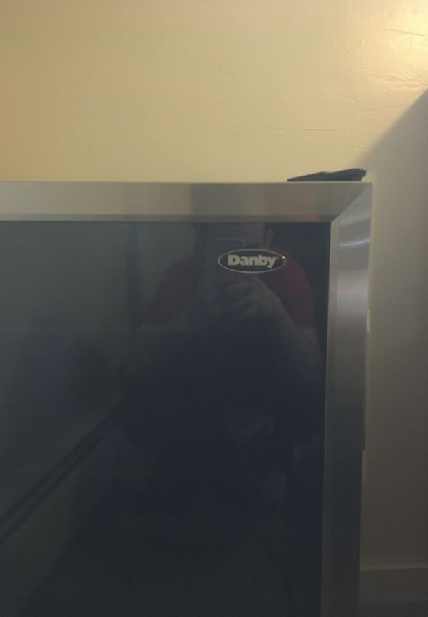 Danby mini fridge for Sale in Westlake, OH - OfferUp
