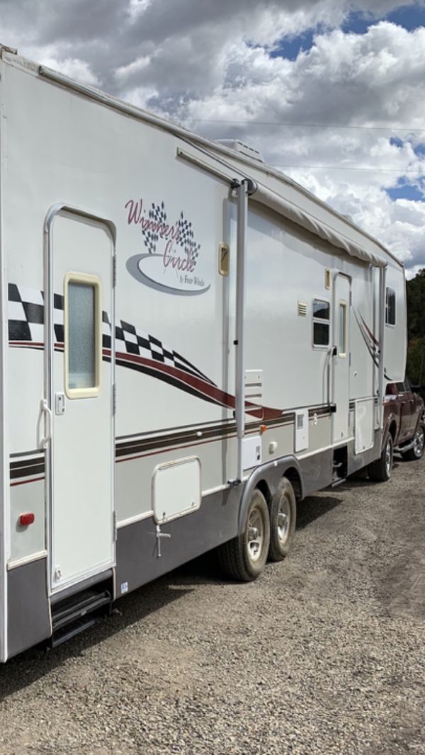 ‘04 Four Winds winners Circle 35’ Toy Hauler 5th Wheel RV w 2 Slide