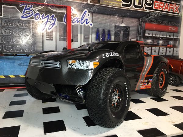 traxxas slash tundra body