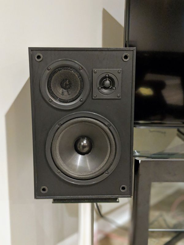 KLH 900B bookshelf speakers for Sale in Orland Park, IL OfferUp