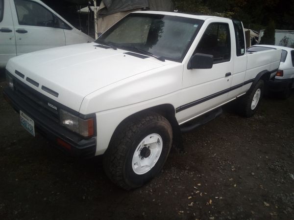 89 NISSAN HARDBODY 4X4 EXT. for Sale in Poulsbo, WA - OfferUp