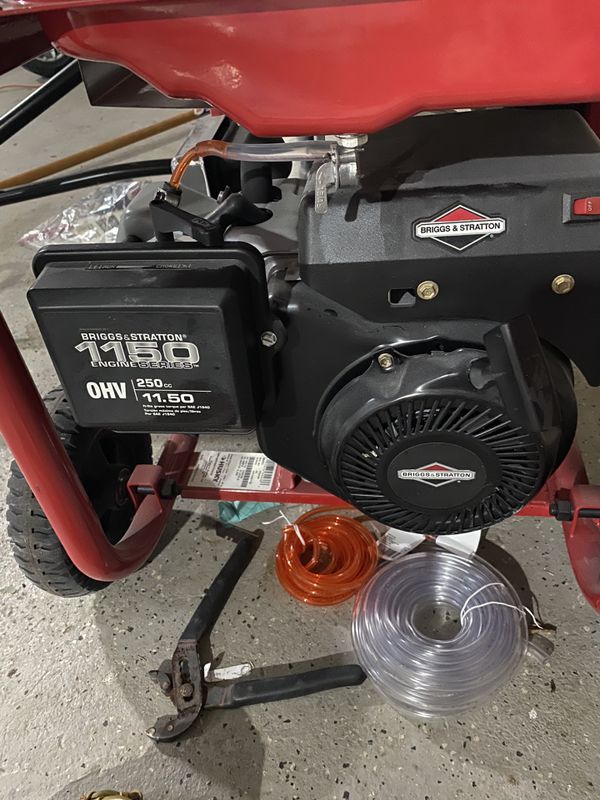 Brand new husky generator 3750 watts for Sale in Mount