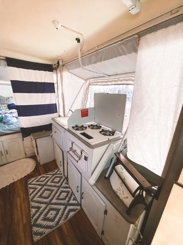 2000 Coleman Pop Up Camper for Sale in Fort Lauderdale, FL OfferUp