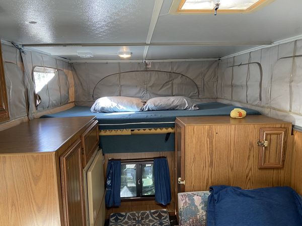 1995 Jayco Sportster Series pop-up truck camper 8’ for Sale in Olympia ...