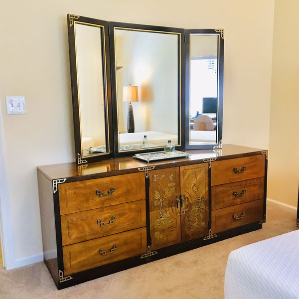 Vintage Asian Style Bedroom Set by Bassett / Solid Wood for Sale in