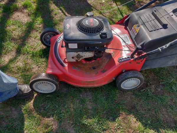 MTD commercial Quantum power 5 horsepower Briggs & Stratton engine self ...