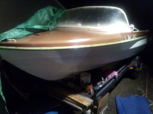 14 ft fiberform fishing boat for Sale in Everett, WA - OfferUp