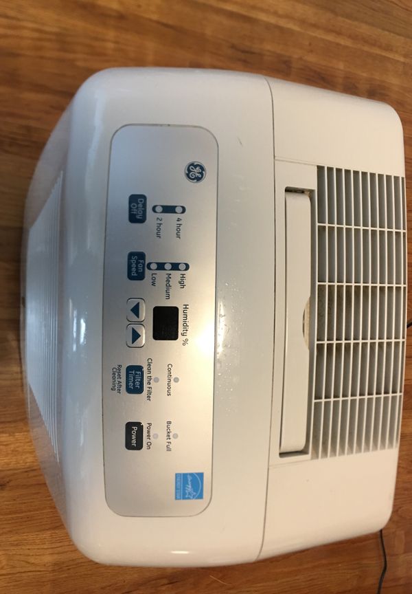 GE (50 pint) Dehumidifier & Fan (like new) for Sale in Mercer Island ...