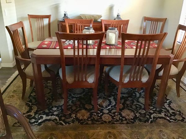 Thomasville American Expressions Dining Room Set